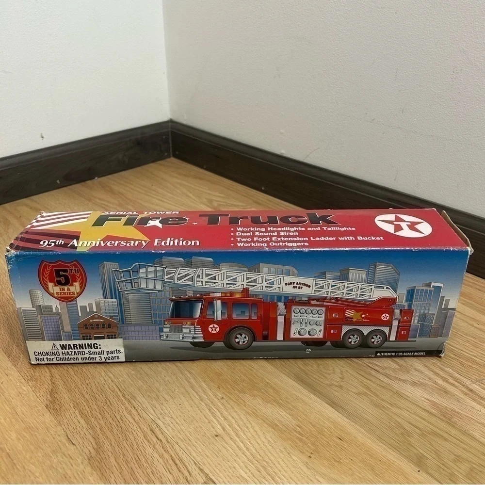 Texaco Fire Truck 95th Anniversary Edition 5th in Series NEW Vintage